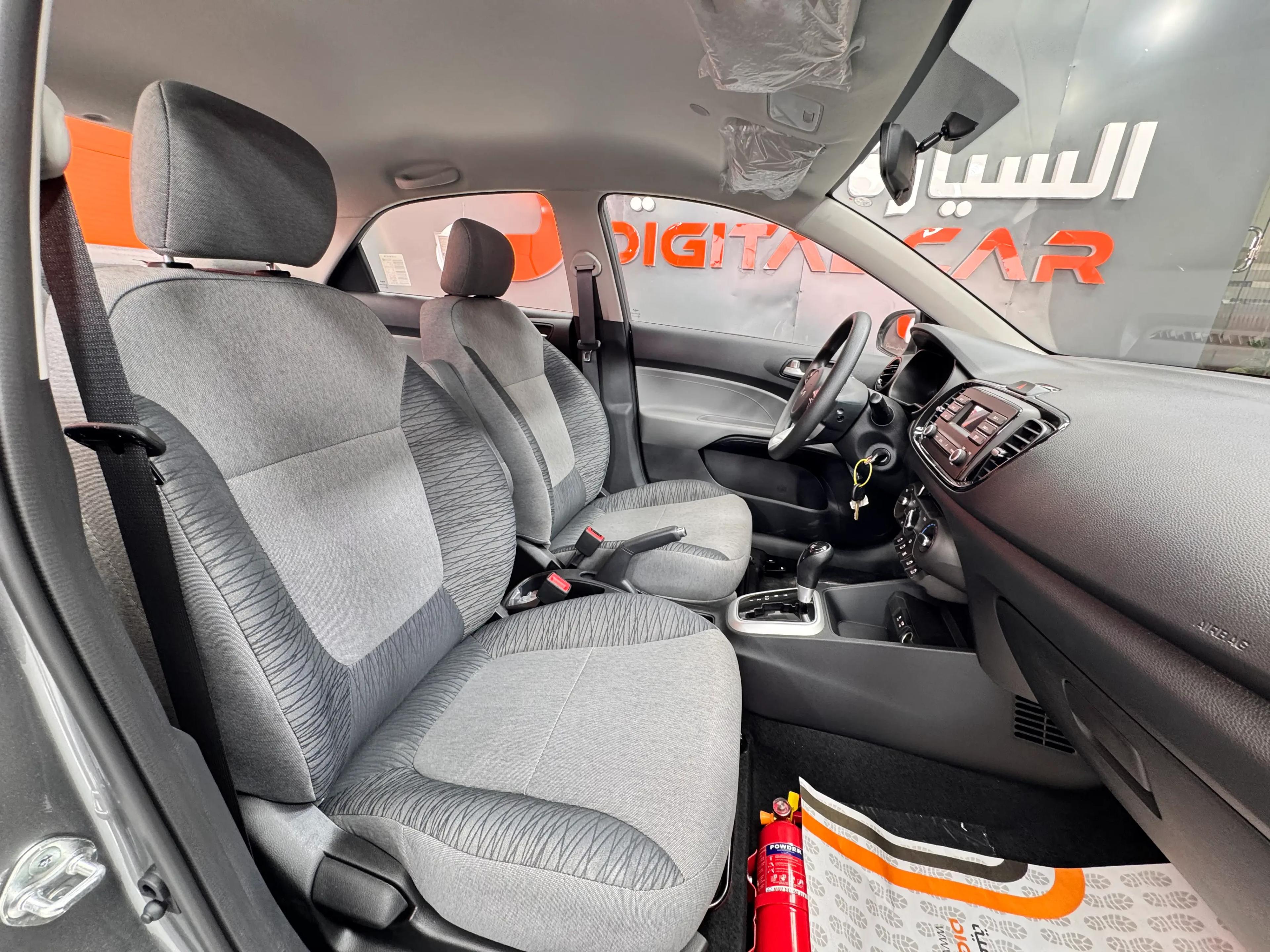 interior frontRight