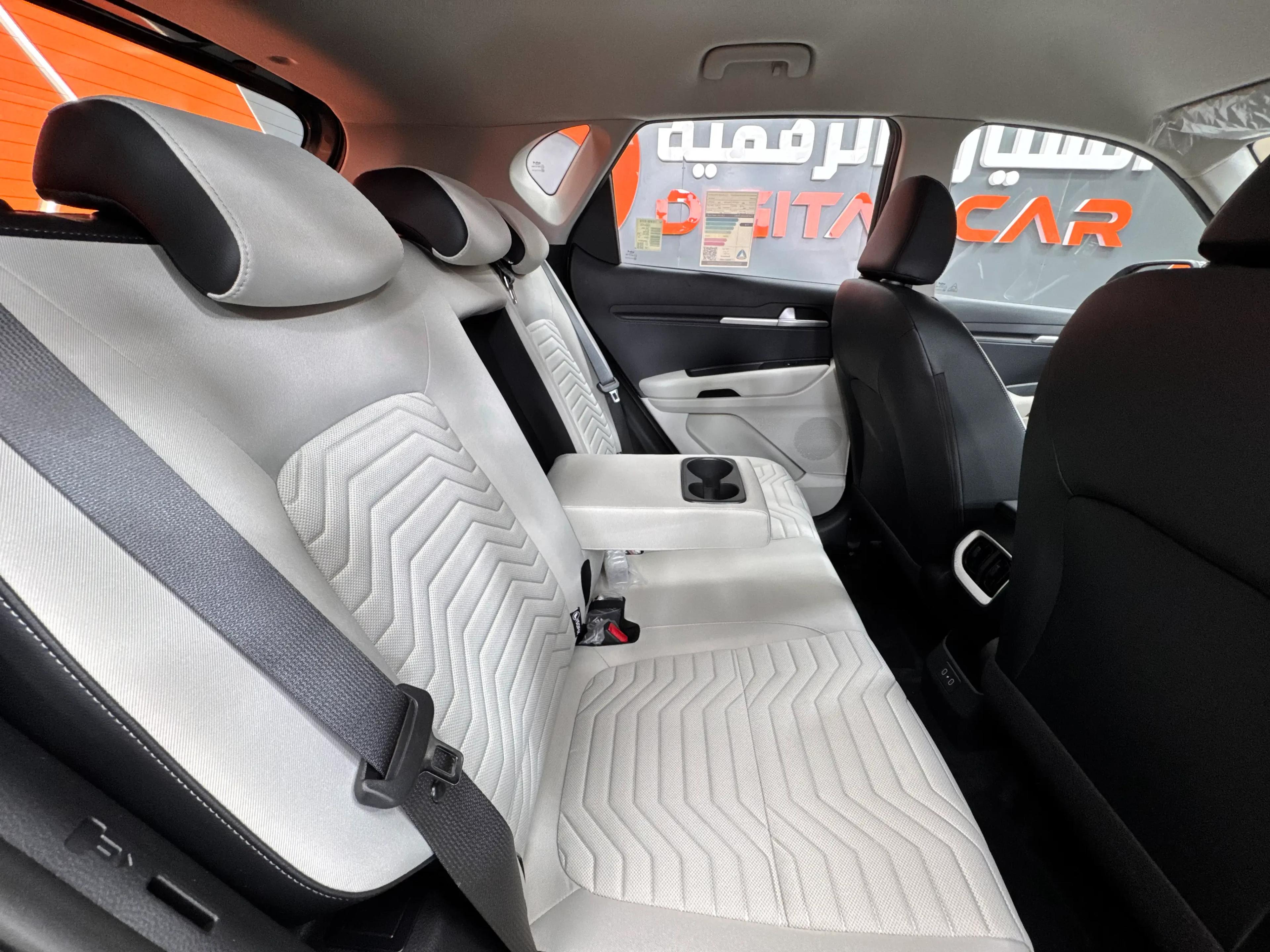 interior frontRight