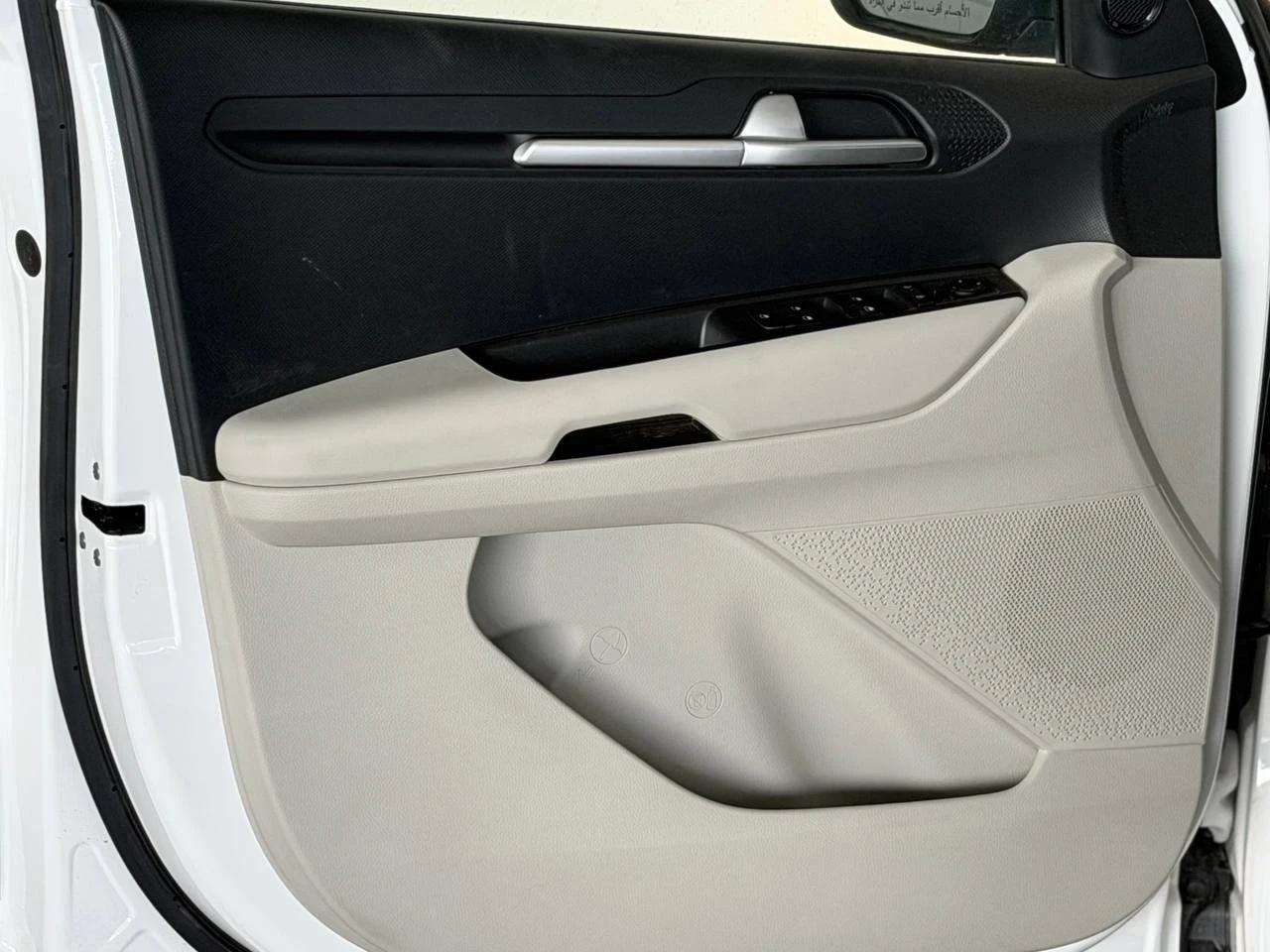 interior frontRight