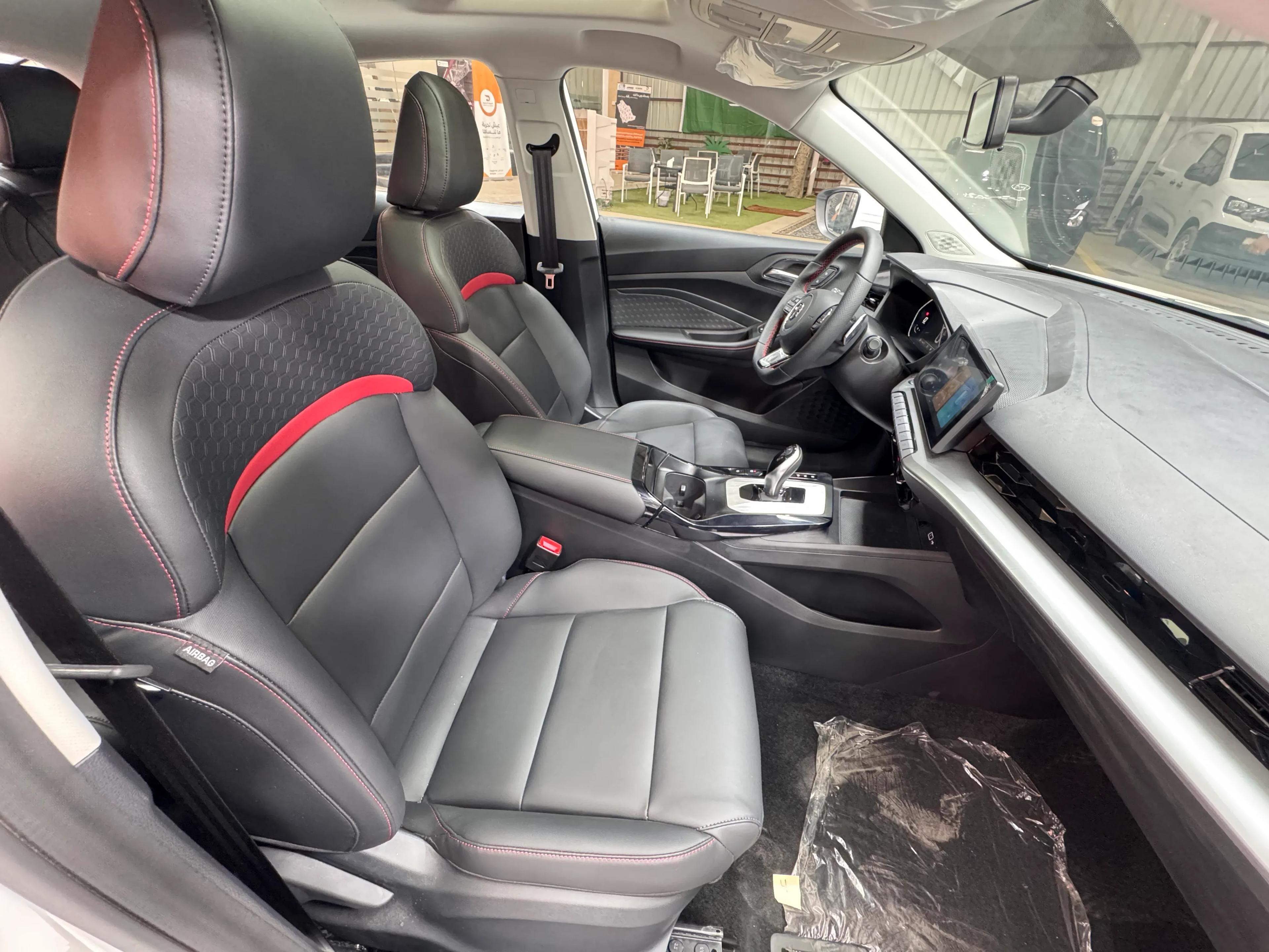 interior frontRight